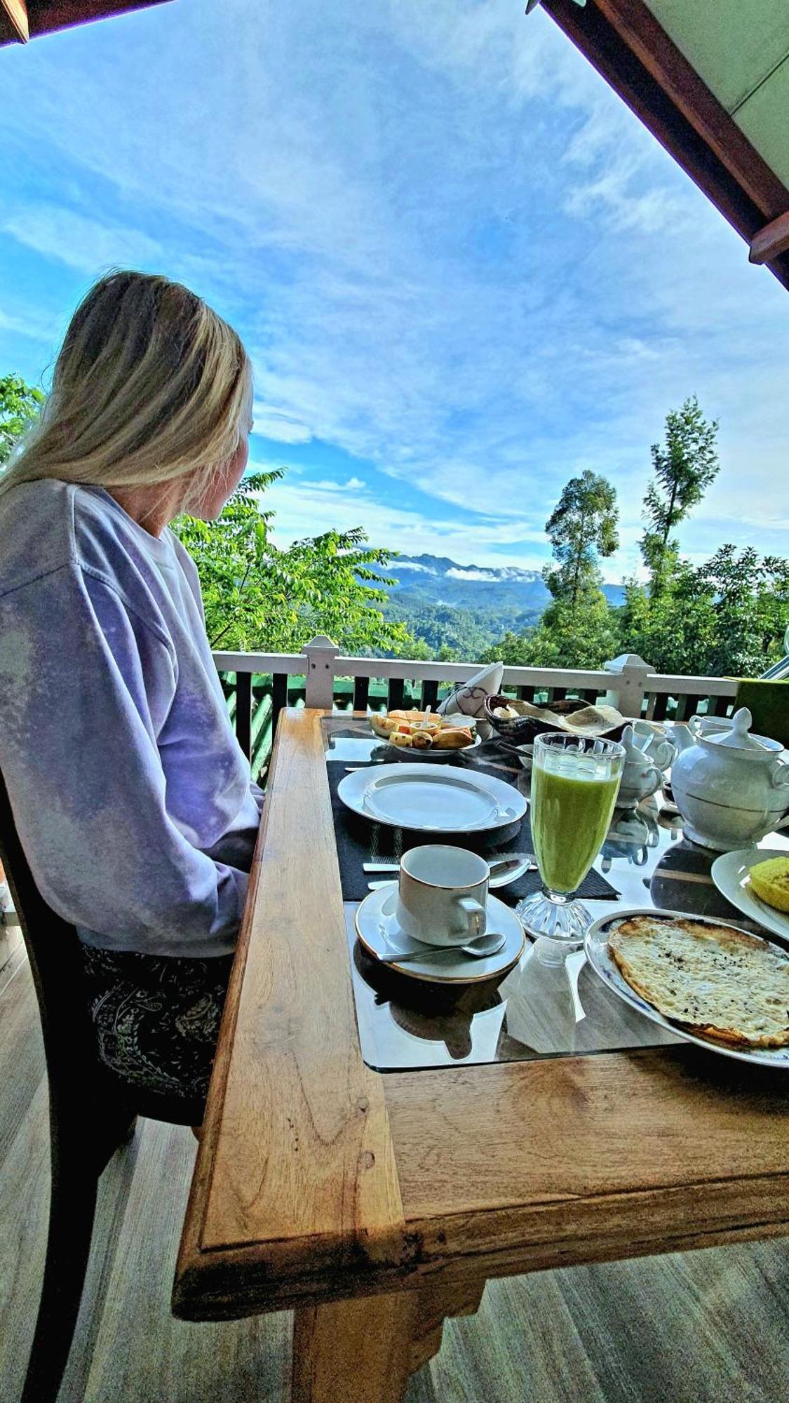 Guest Inn Avendra Ella Εξωτερικό φωτογραφία